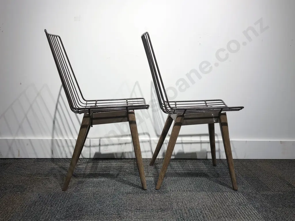 Pair of Mid Century Wire Seated Chairs Image 1++