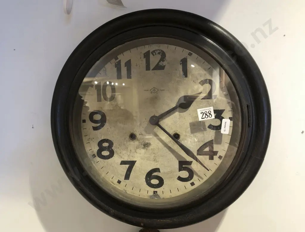 Circular Wall Clock Image 1++