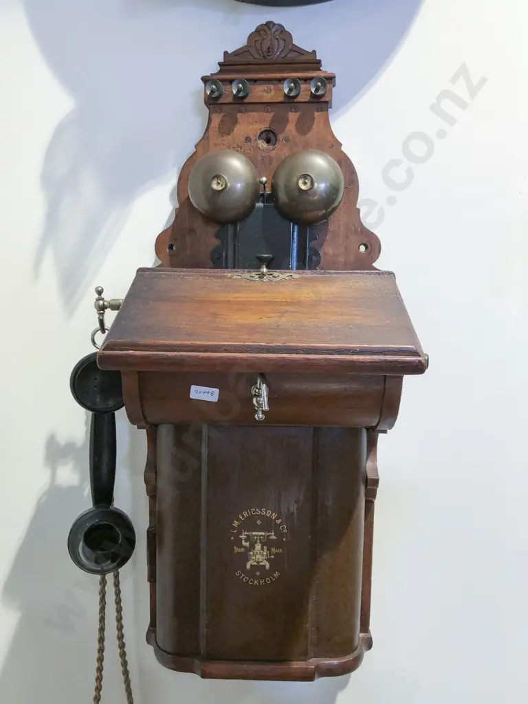 Vintage Wall Hanging Telephone (faults) Image 1++
