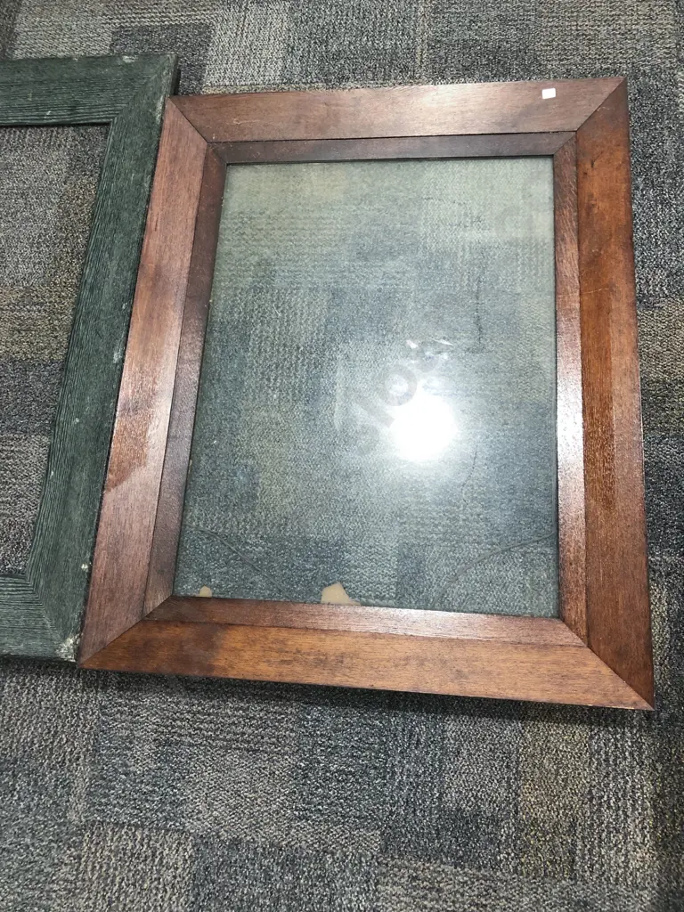 Two Large Empty Oak Frames Image 1++