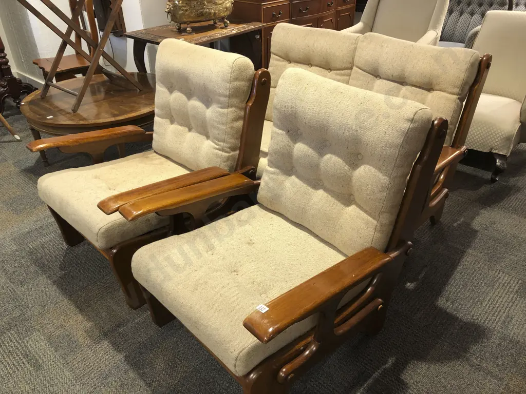 Fred Lowan for Tessa Three Piece Lounge Suite Image 1++