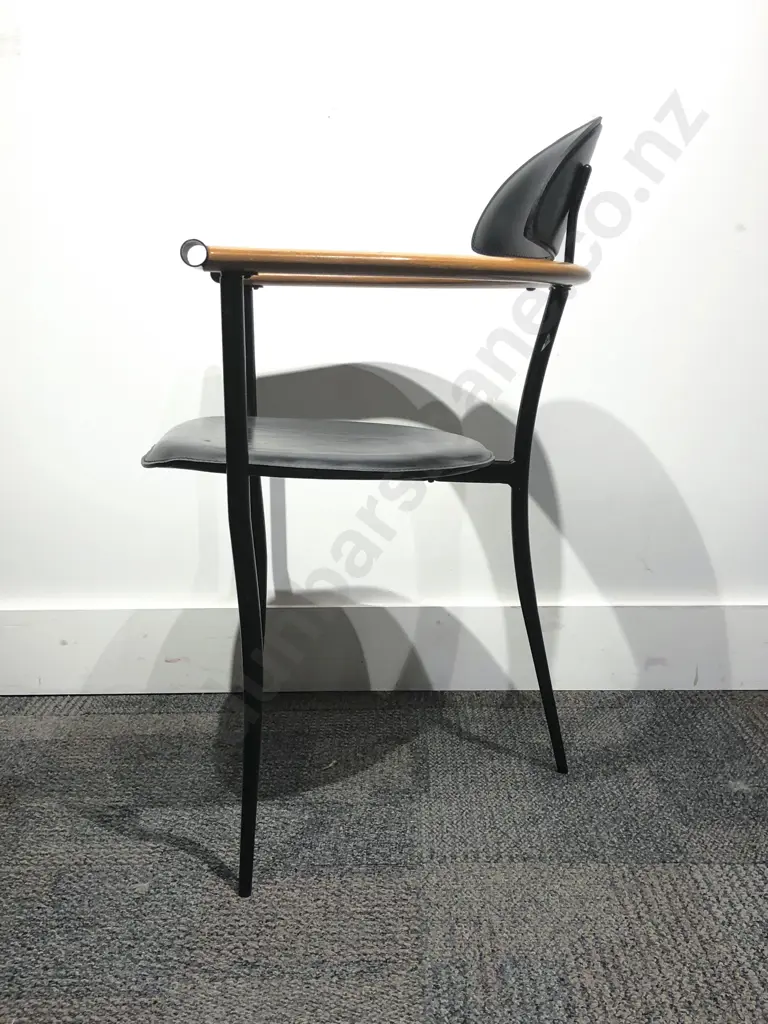 Arrben/Italy Designer Mid Century Armchair Image 1++