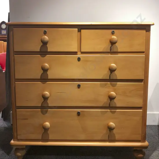 Six Drawer Chest of Drawers