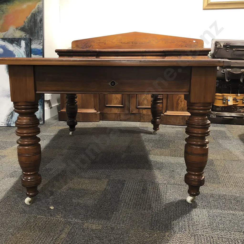 Victorian Extension Dining Table Together With Six Dining Chairs and Two Carvers Image 1++
