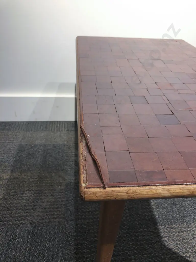 American Leather Top Side Table Image 1++