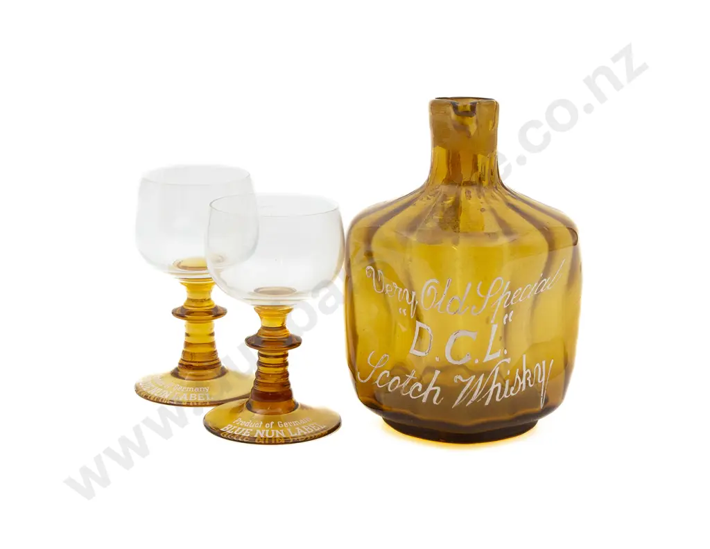 Very Old Special "DCL" Scotch Whisky Amber Glass Decanter and Two Glasses Image 1++
