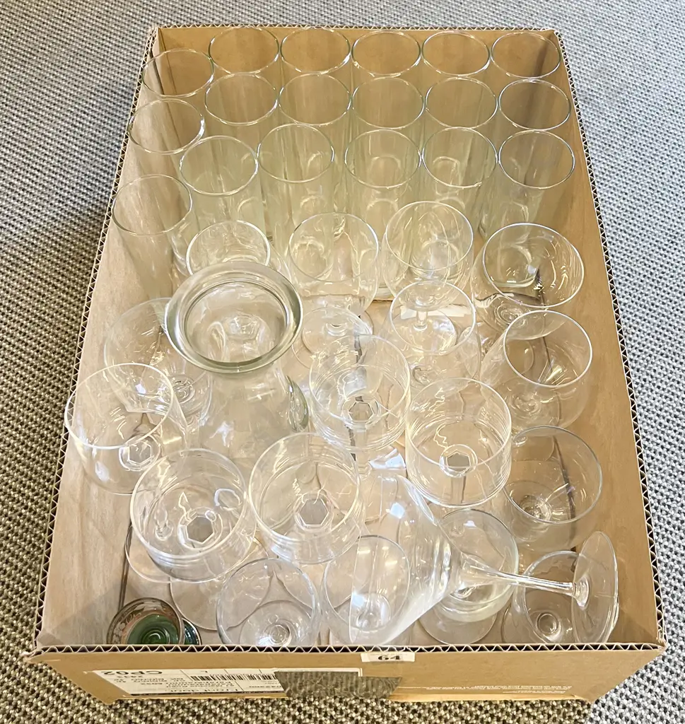 Box of Assorted Glasses and Carafe Image 1++