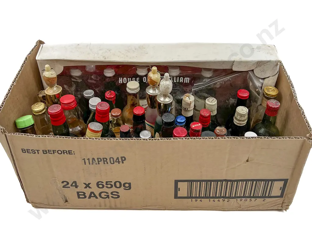 Approx. 40 Mixed Alcohol Miniatures Image 1++