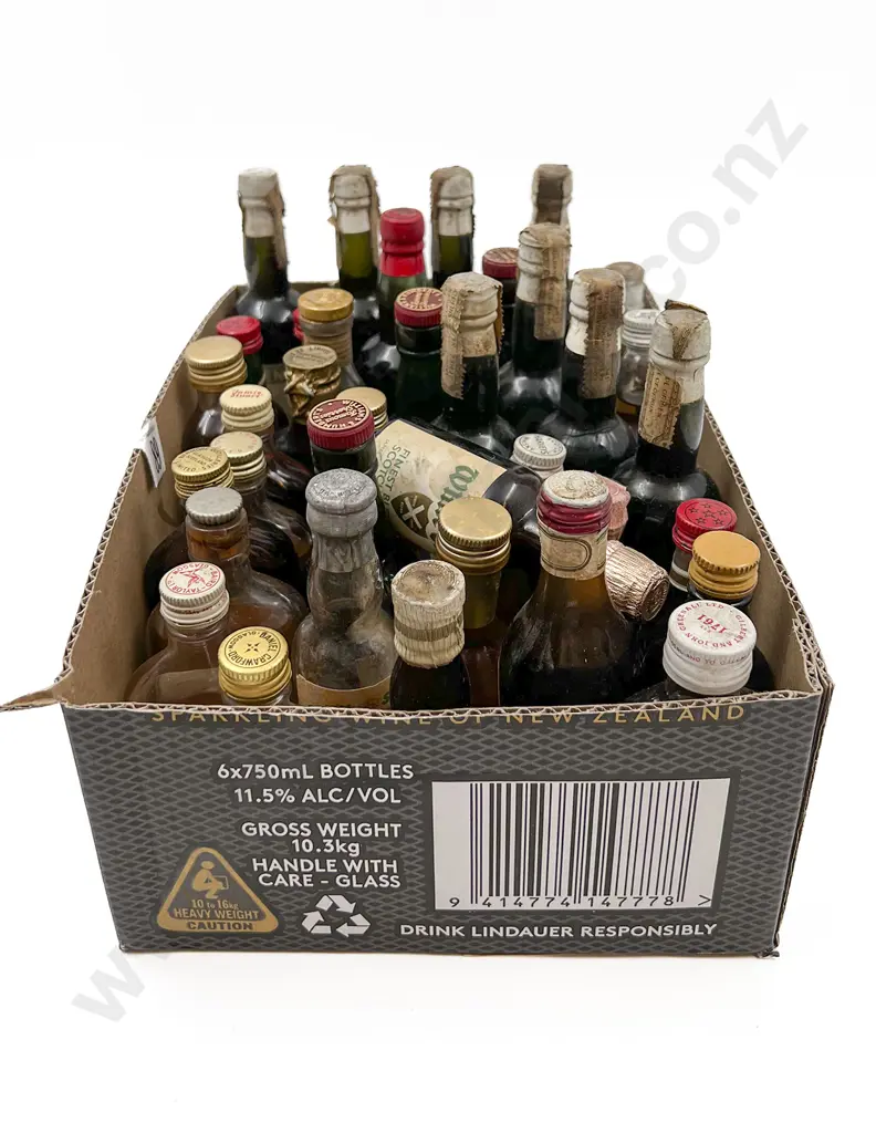 Approx. 40 Mixed Alcohol Miniatures Image 1++
