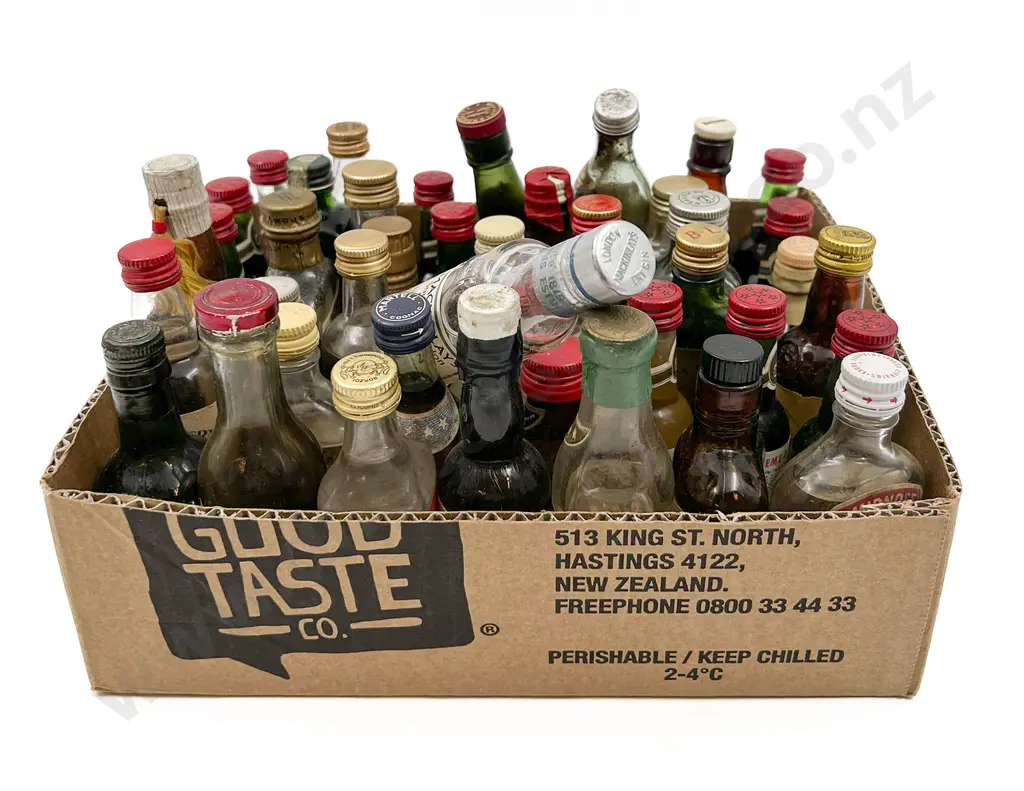 Approx. 40 Mixed Alcohol Miniatures Image 1++