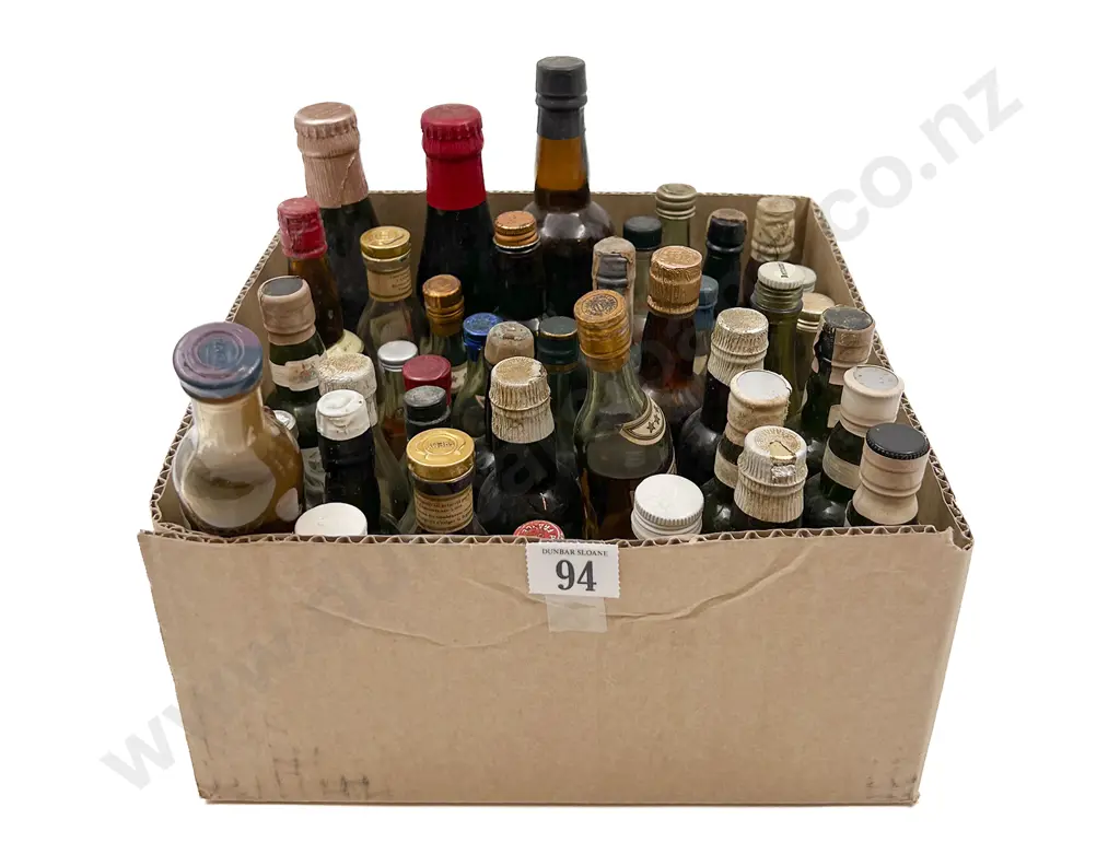 Approx. 40 Mixed Alcohol Miniatures Image 1++