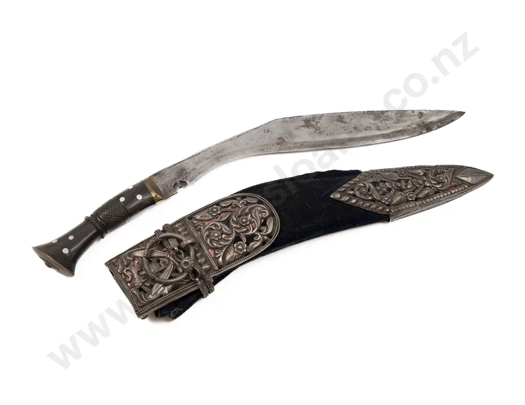 Ghurka Kukhri and Scabbard Image 1++