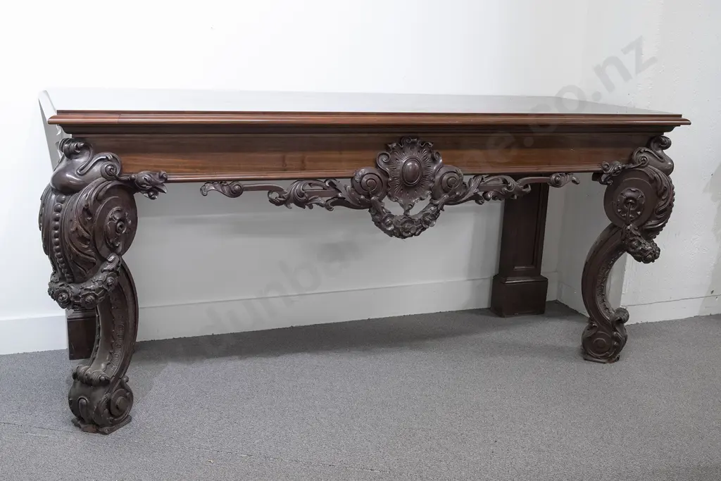 Fine Quality Victorian Plum Pudding Mahogany Serving Table Image 1++