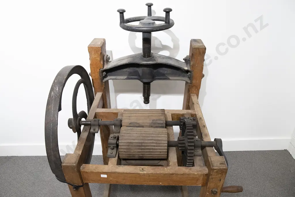 Large Victorian Cast Iron Cider Press Image 1++