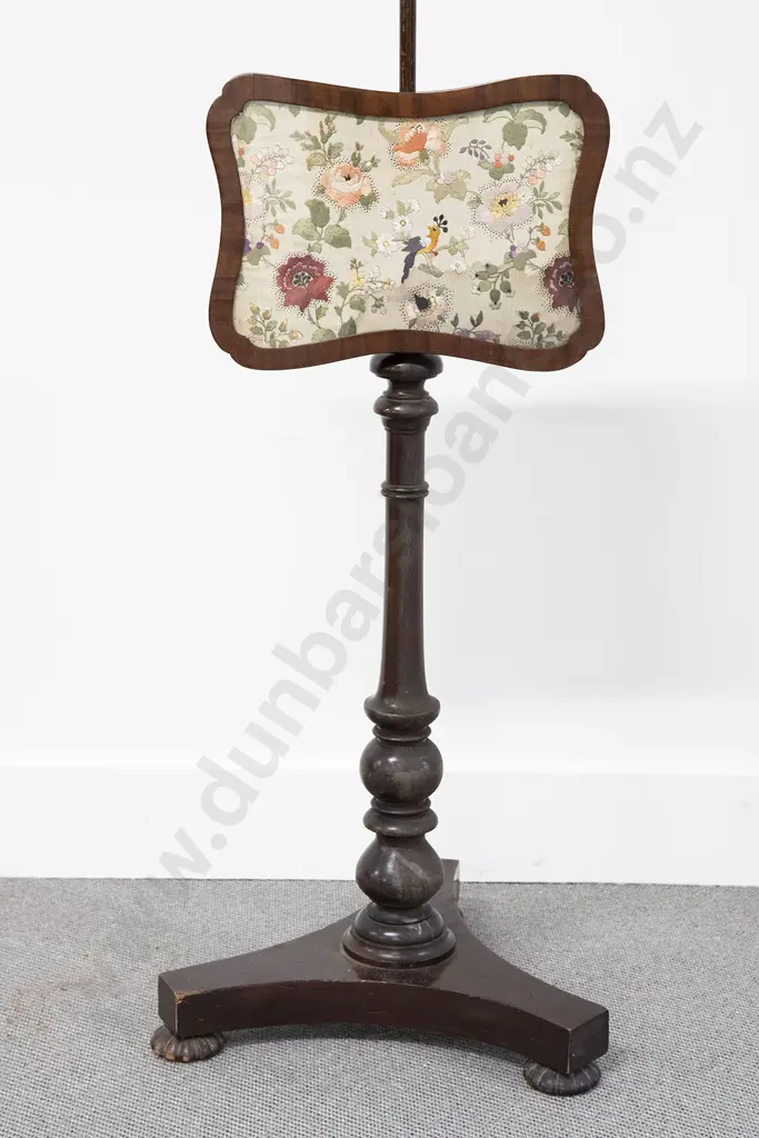 Regency Mahogany Pole Screen Image 1++