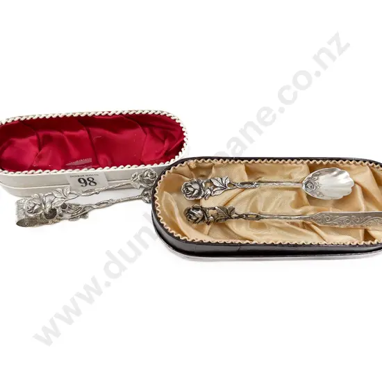 S/S Tongs Together With Butter Knife and Teaspoon