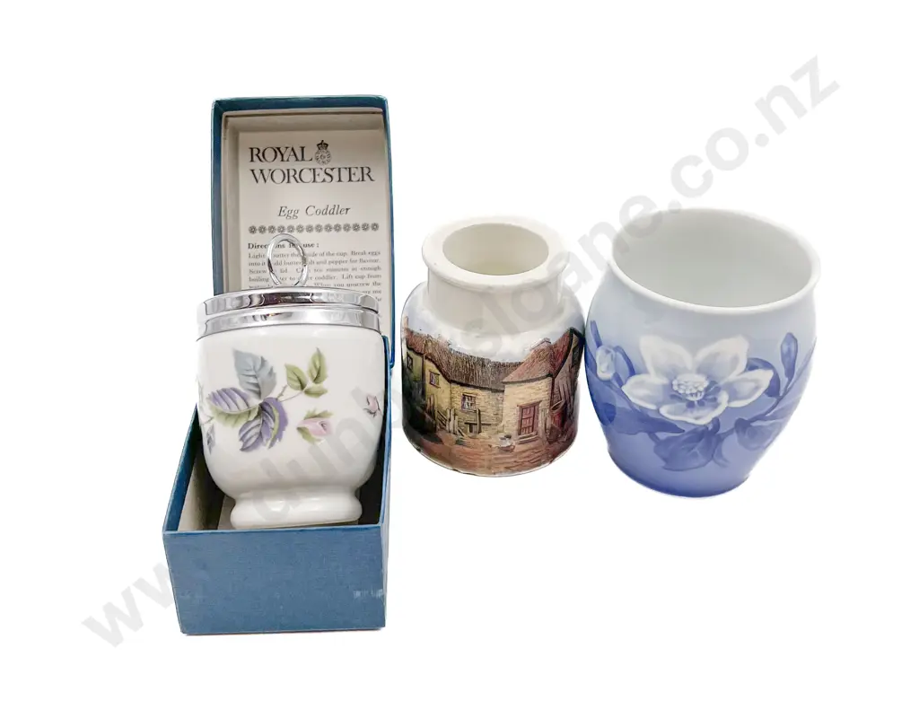 B&G Vase Together with Royal Worcester Egg Coddler with Ceramic Ink Pot Image 1++