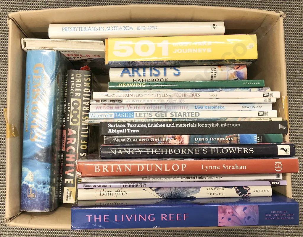 Box of Assorted Books Including Art Reference Volumes Image 1++