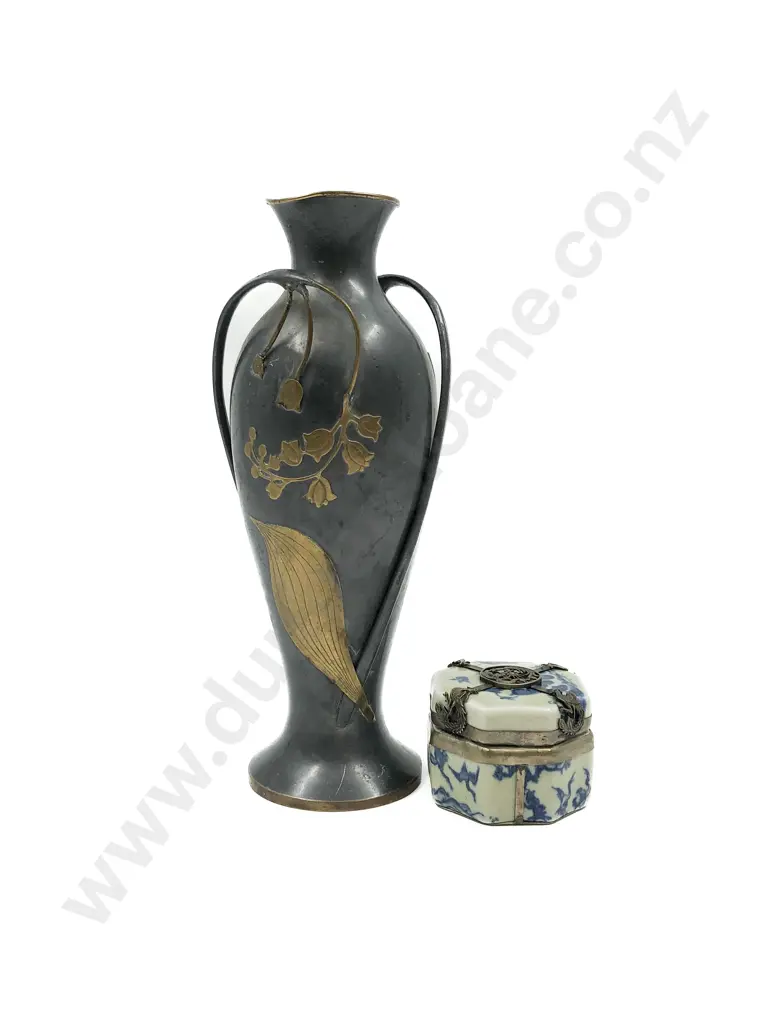 Small Silver Bound Blue and White Ceramic Lidded Trinket Box Together with Decorative Vase Image 1++