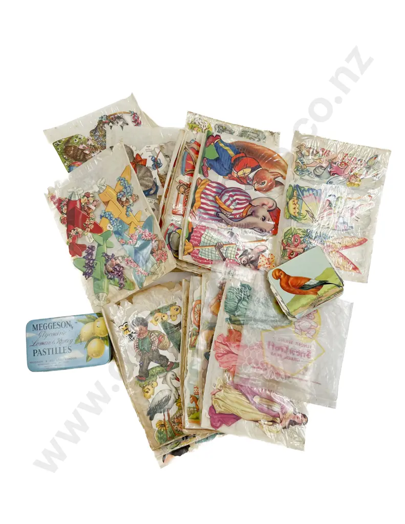 Small Box of Assorted Vintage Scraps Image 1++