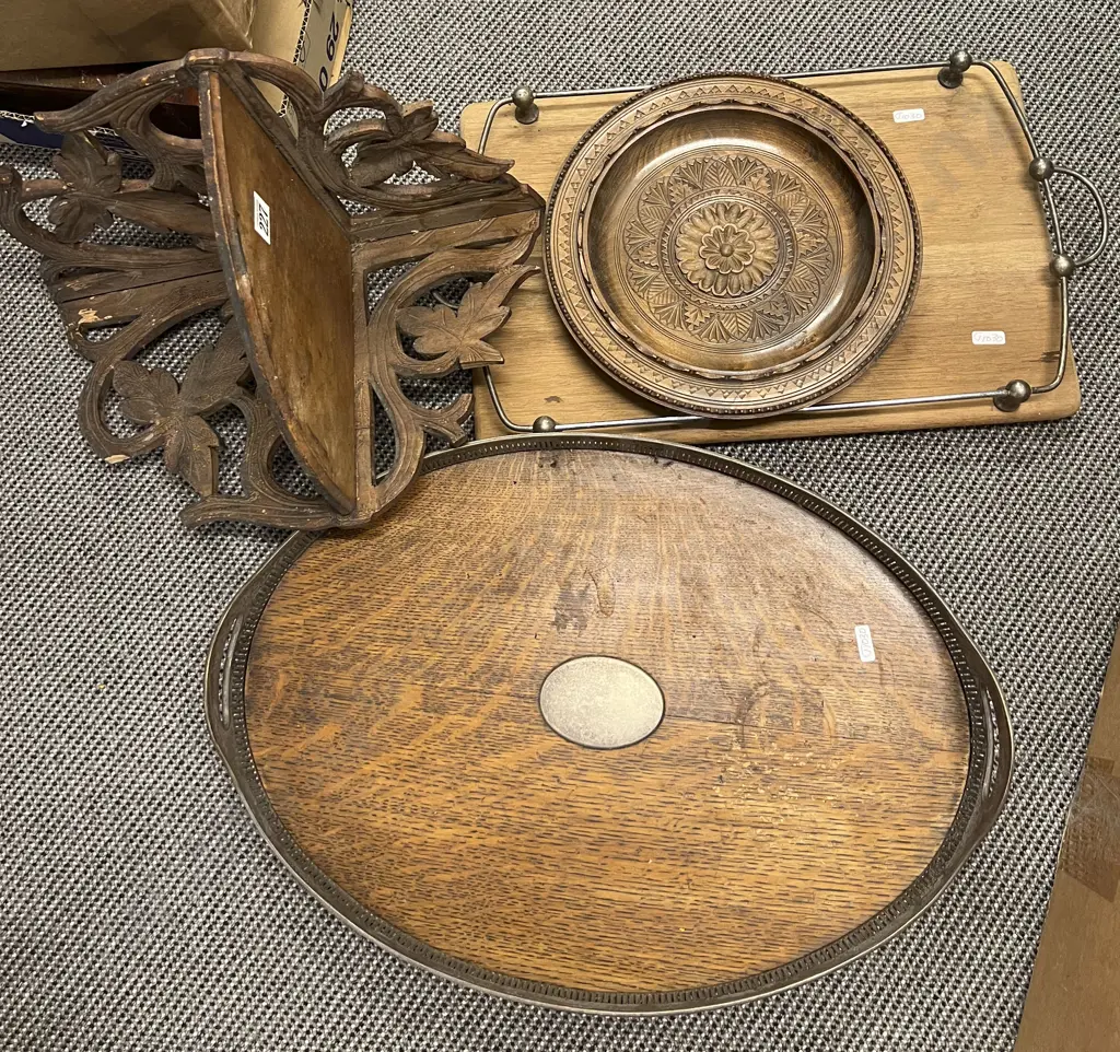 Small Qty of Woodware Including Trays etc Image 1++