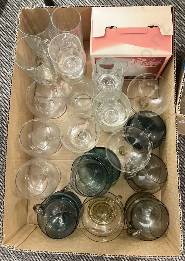 Box of Assorted Crystal and Glassware Image 1++