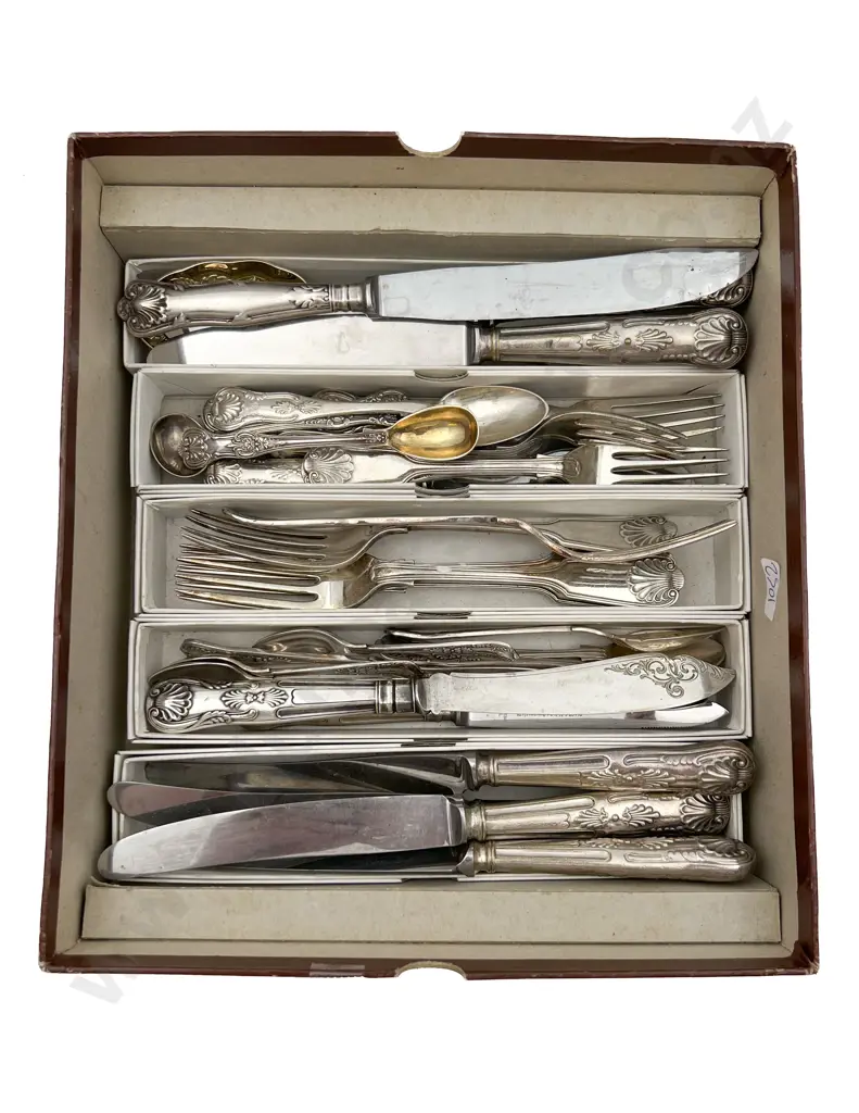 Qty of Assorted Kings Pattern Cutlery Image 1++