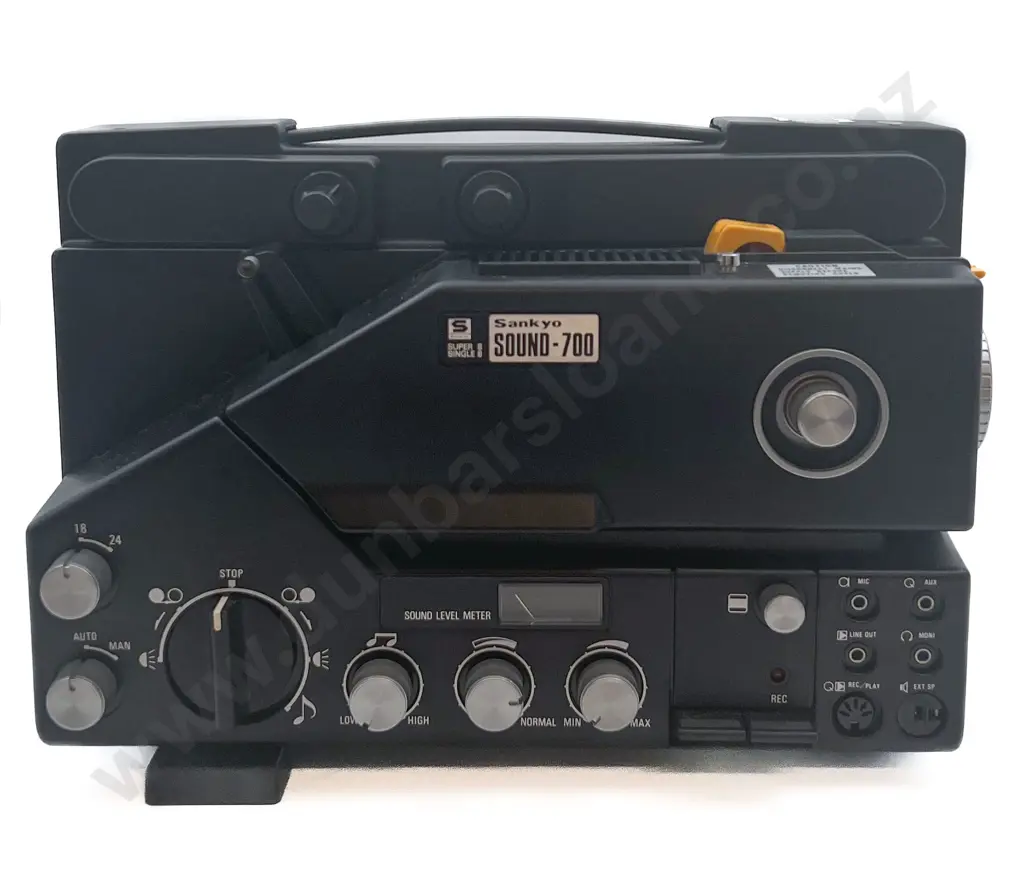 Qty Of Assorted Vintage Movie Cameras Image 1++