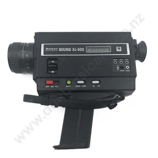 Qty Of Assorted Vintage Movie Cameras