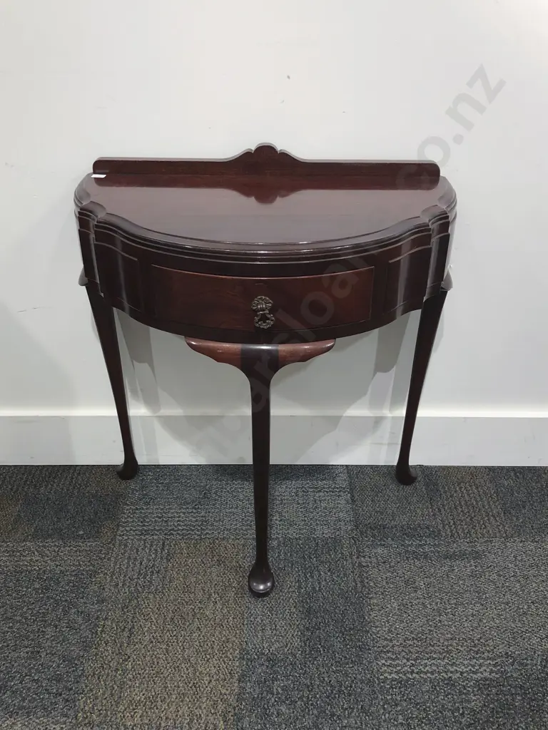 Mahogany Single Drawer Telephone Table Image 1++