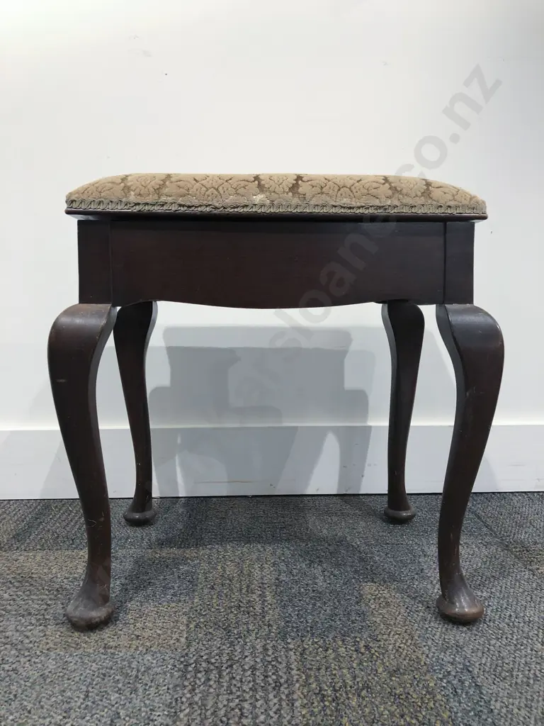 Upholstered Ottoman Footstool Image 1++