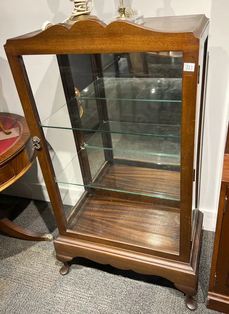 Mahogany Mirror Backed Glazed China Cabinet Image 1++