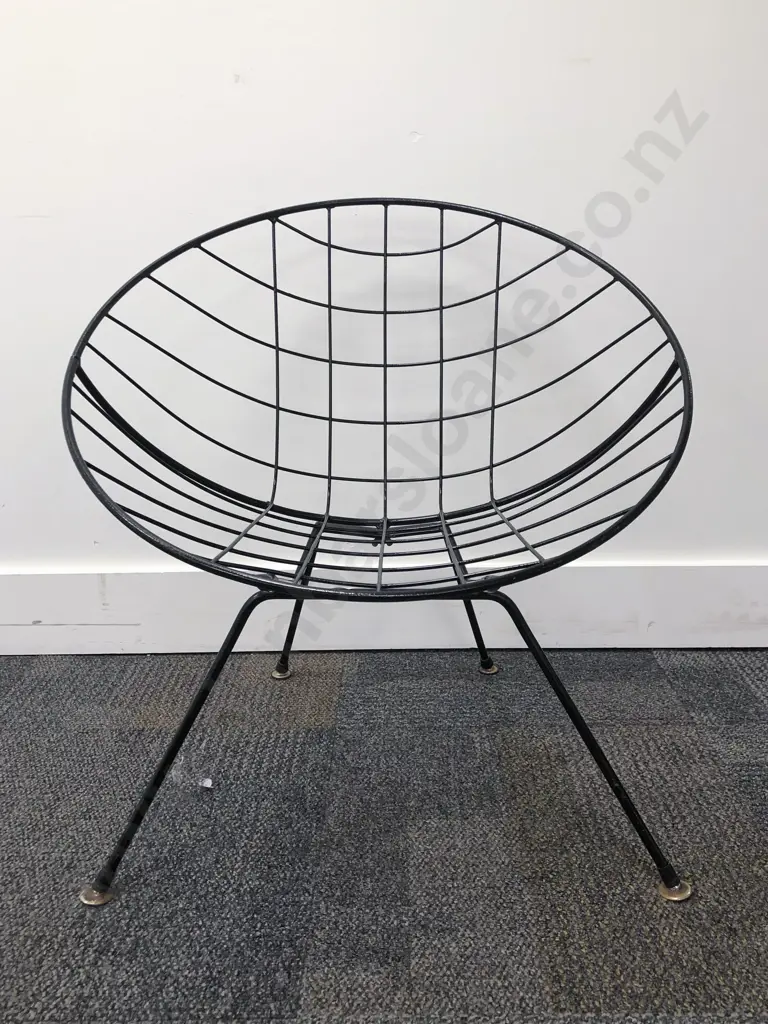 Mid Century Wire Tub Chair Image 1++