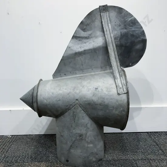 Retro Rudder Form Chimney Topper