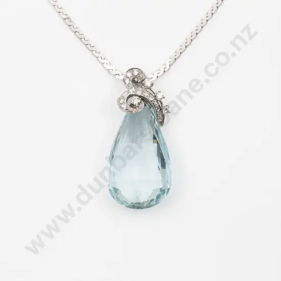 18ct Single Aquamarine and Diamond Pendant