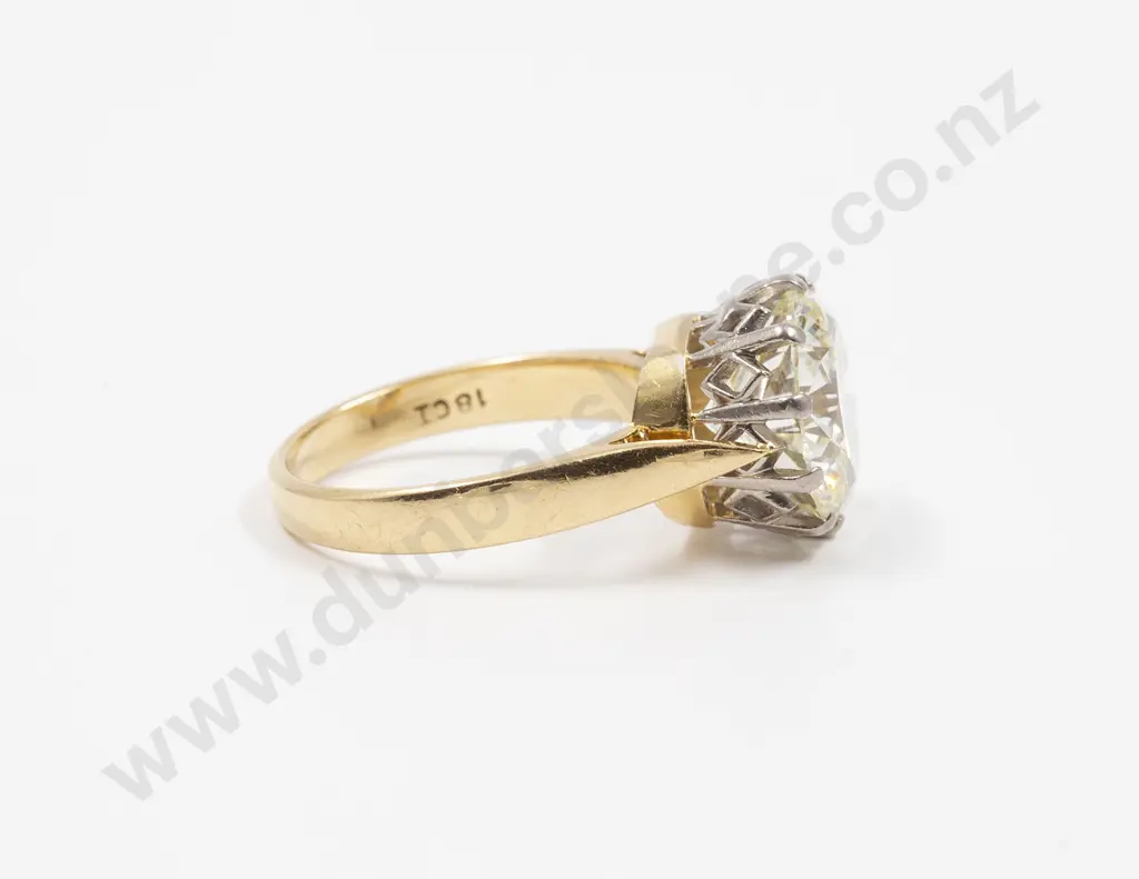 18ct Solitaire Diamond Ring Image 1++