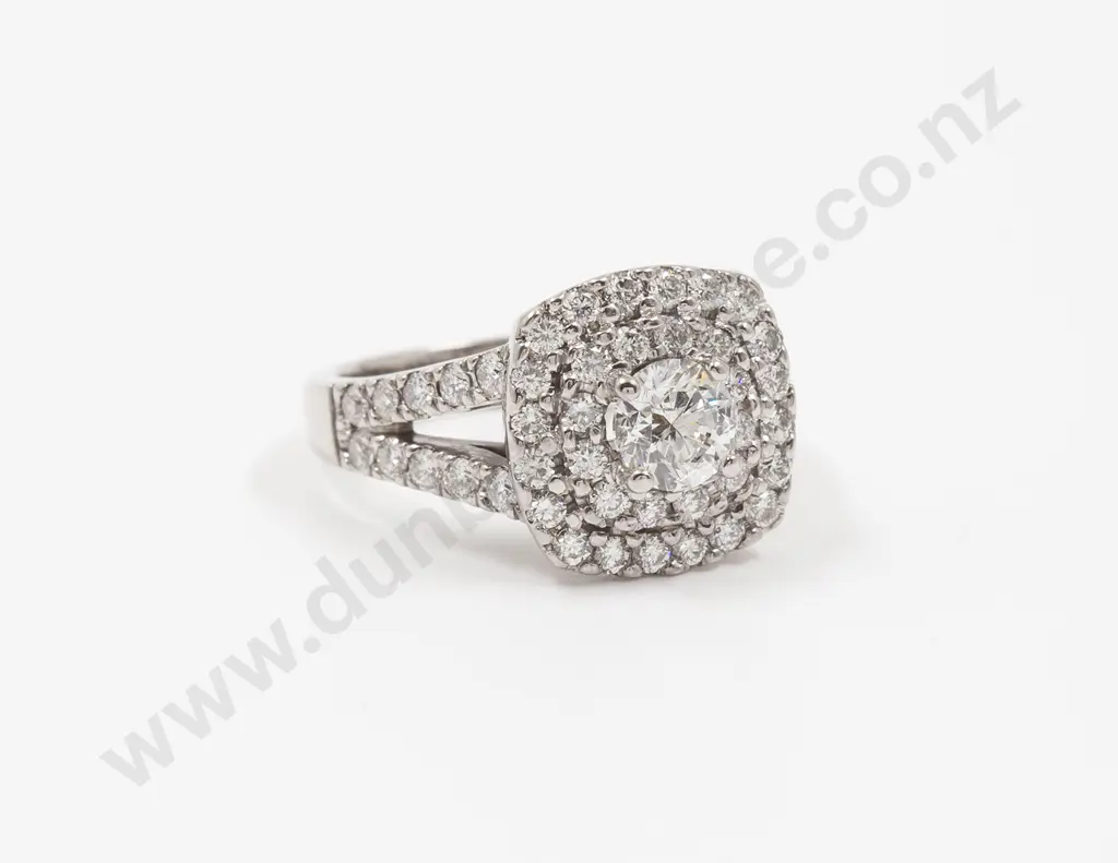 18ct White Gold 55stone Diamond Cluster Ring Image 1++