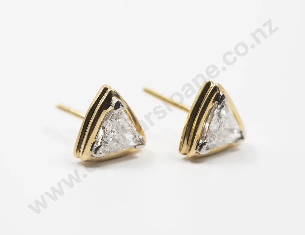Pair 18ct Solitaire Diamond Stud Earrings Image 1++