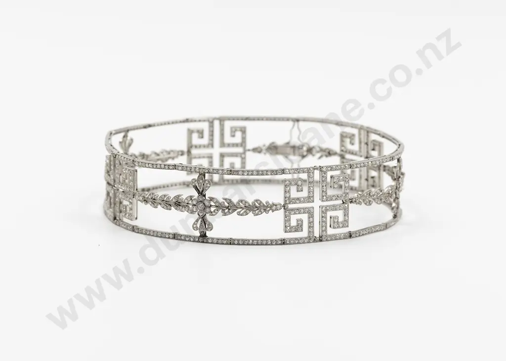 Fine and Rare Belle Epoque Platinum and Diamond Choker Necklace Image 1++