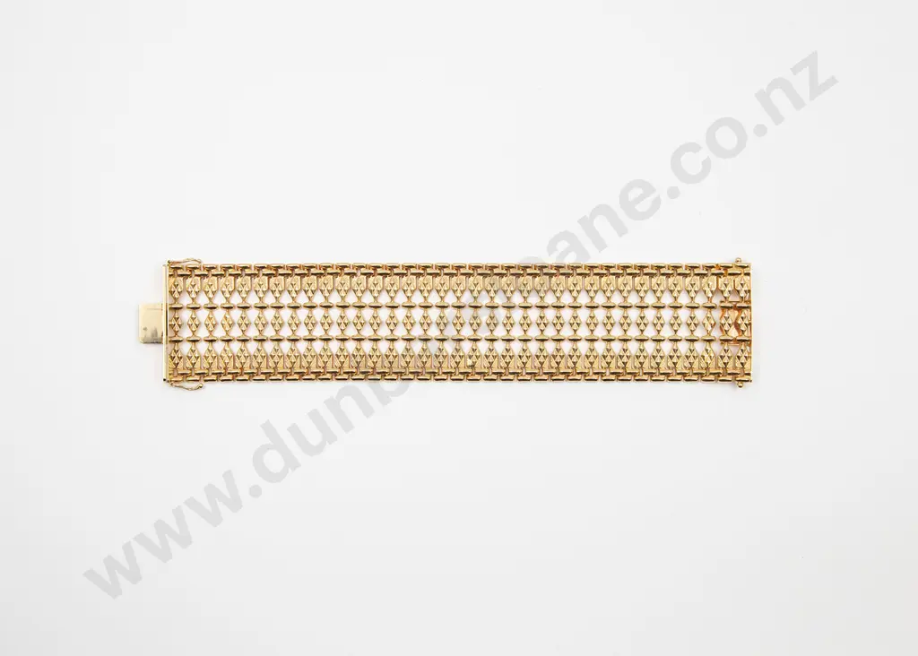 18ct Wide Cuff Bracelet Image 1++