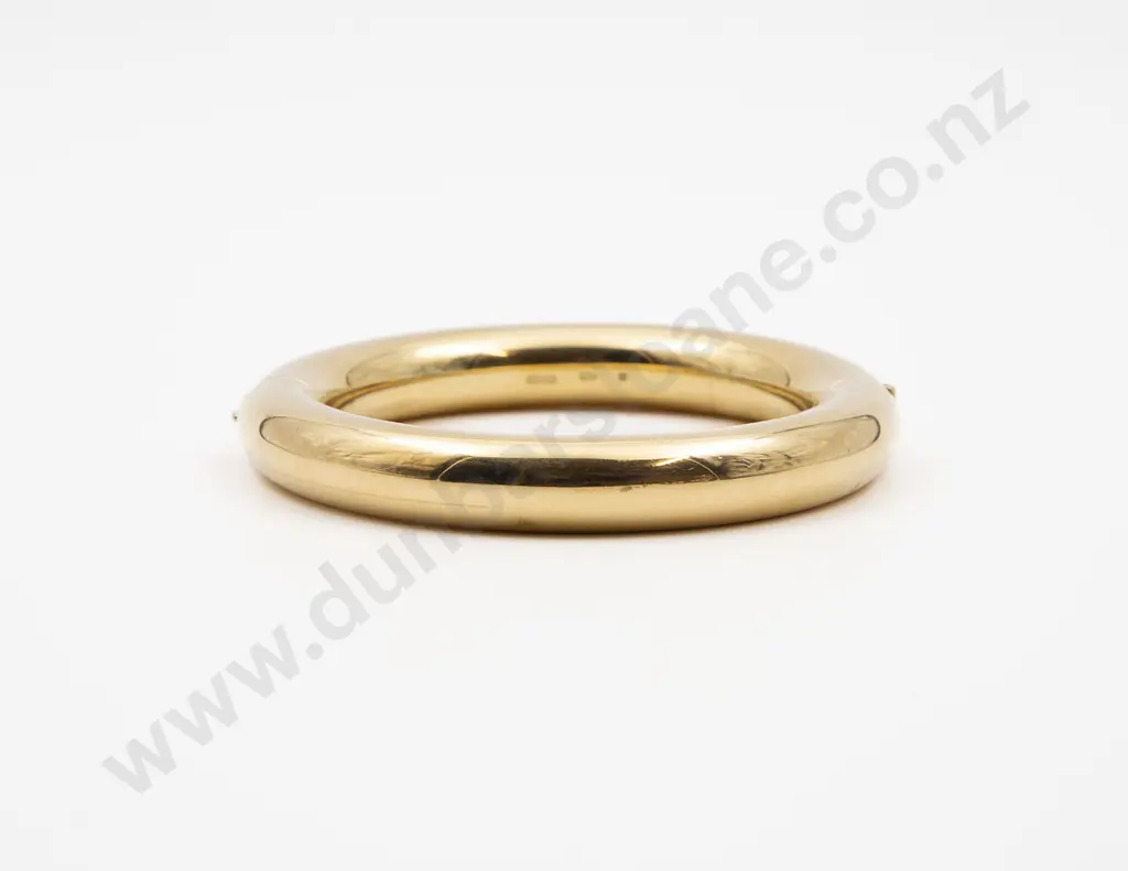 18ct Plain Round Hollow Hinged Snap Bangle Image 1++