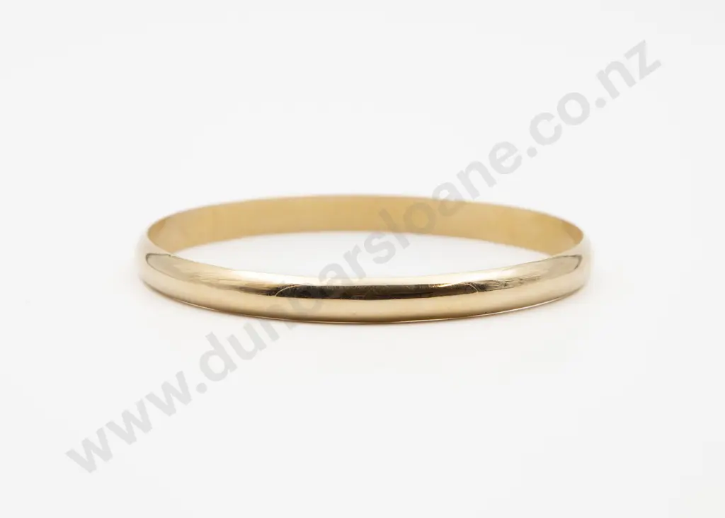 18ct Plain Gold Bangle Image 1++