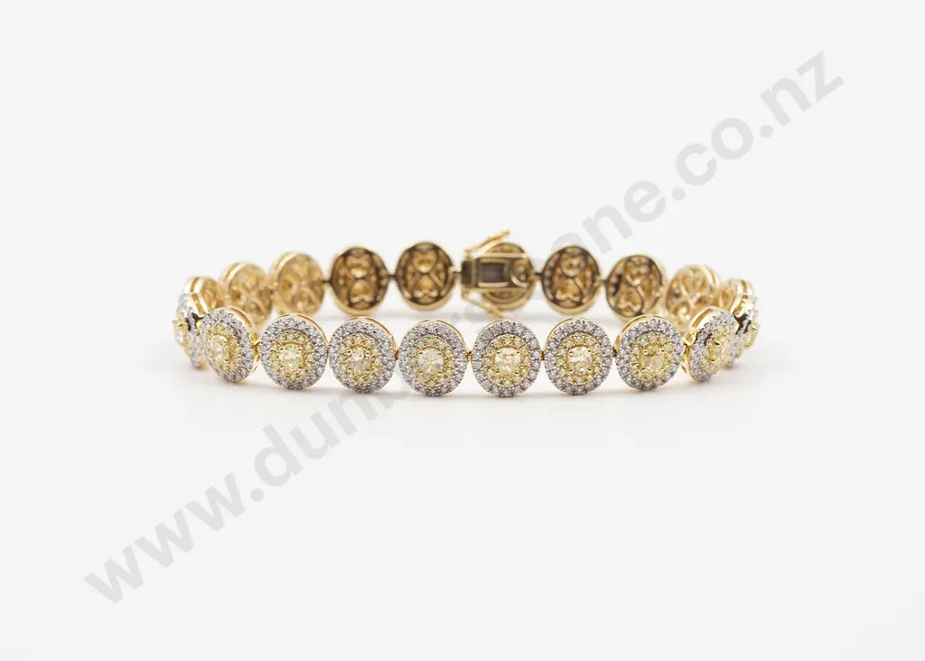 18ct Natural Fancy Light Yellow and White Diamond Bracelet Image 1++