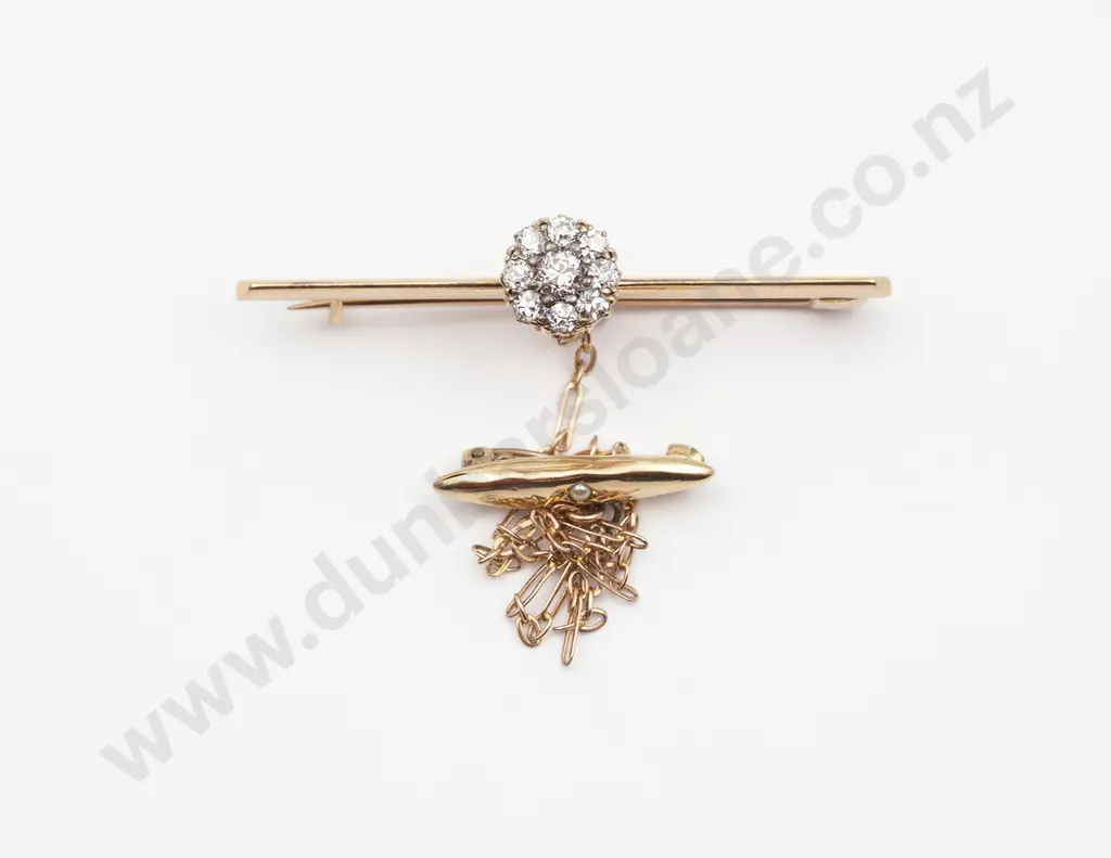 18ct Nine Stone Diamond Cluster Bar Brooch Image 1++