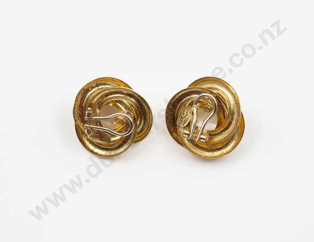 Pair Italian 18ct Single Mabe Pearl Earrings Image 1++
