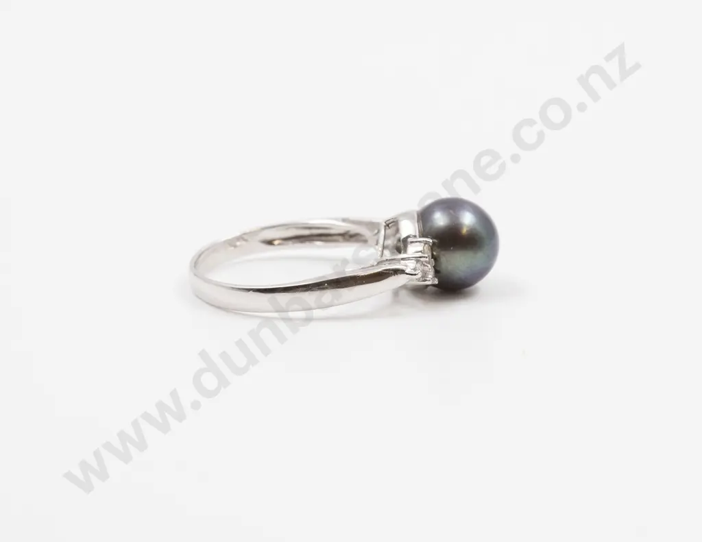 18ct White Gold Single South Seas Black Cultured Pearl Ring Image 1++