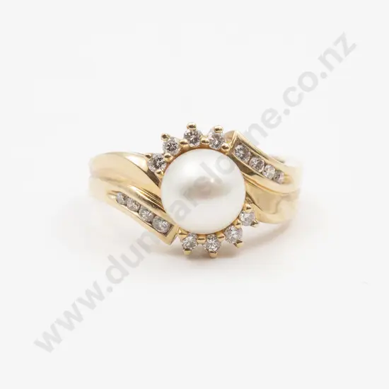 14ct Single Pearl and 16stone Diamond Cluster Ring
