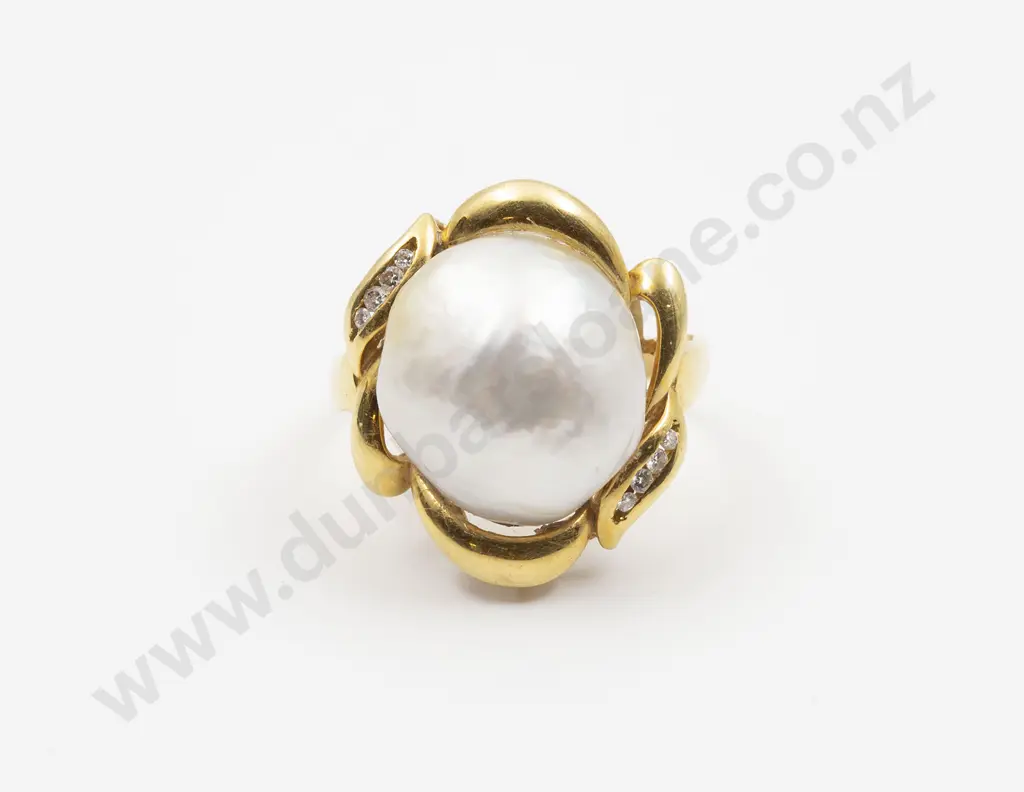 18ct Sea South Cultured Baroque Pearl and Diamond Dress Ring Image 1++