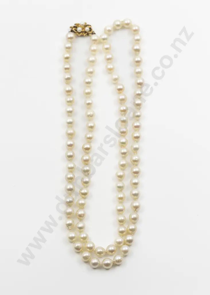 Single Strand Uniform Cultured Pearl Necklace Image 1++