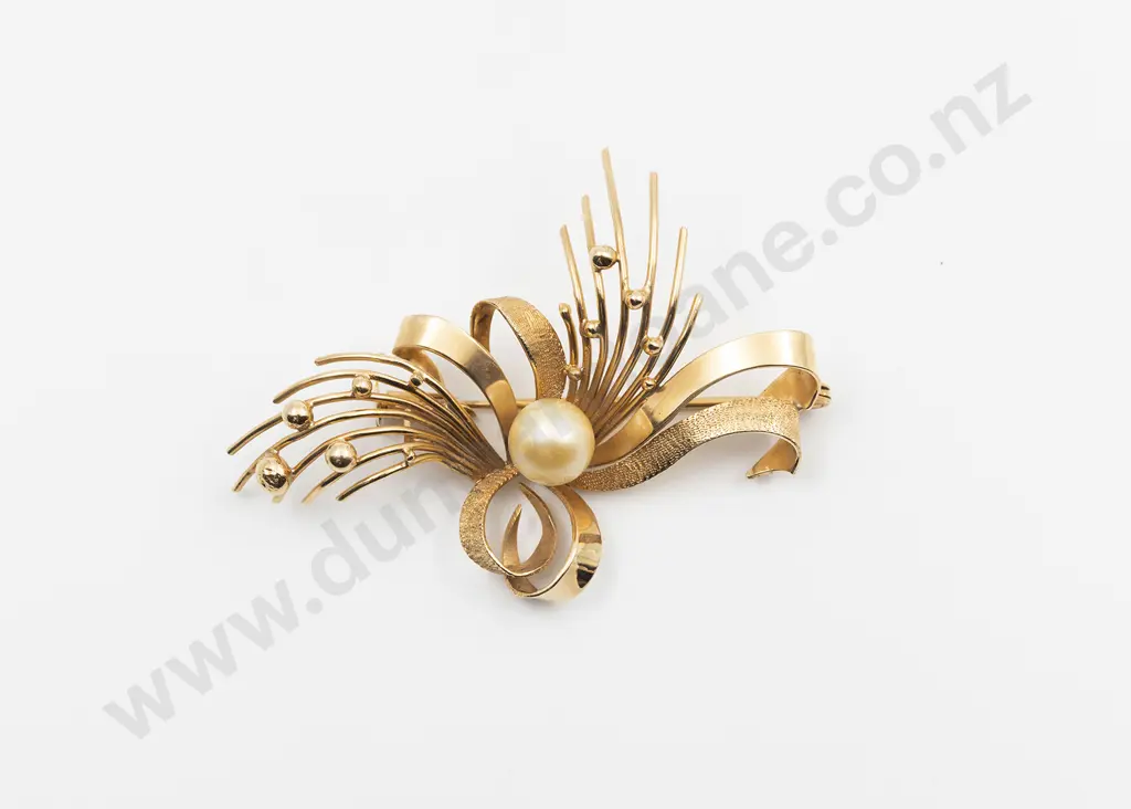 Mid C20th 18ct Single Pearl Spray Brooch Image 1++